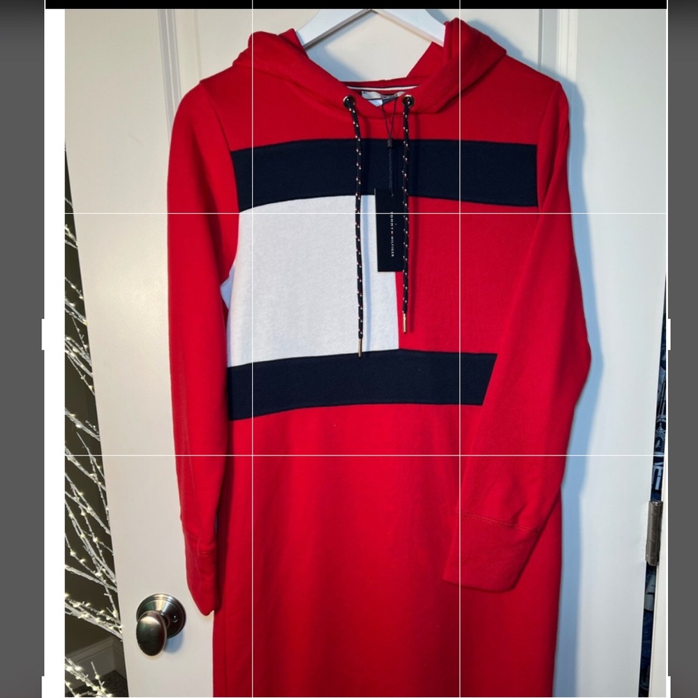 Tommy Hilfiger Patriotic Red Hooded Colorblock Sweatshirt Dress Size M NWT.